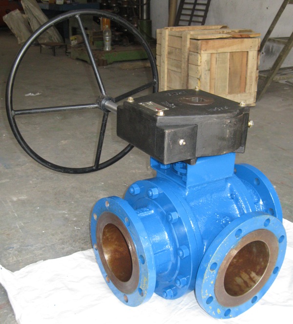 Three-Way-Ball-Valve-Gear-Operated-Manufacturers-Exporters-India